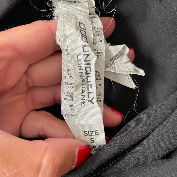 Rare Lorna Jane Zipped front legging 7/8 small - Picture 4 of 5